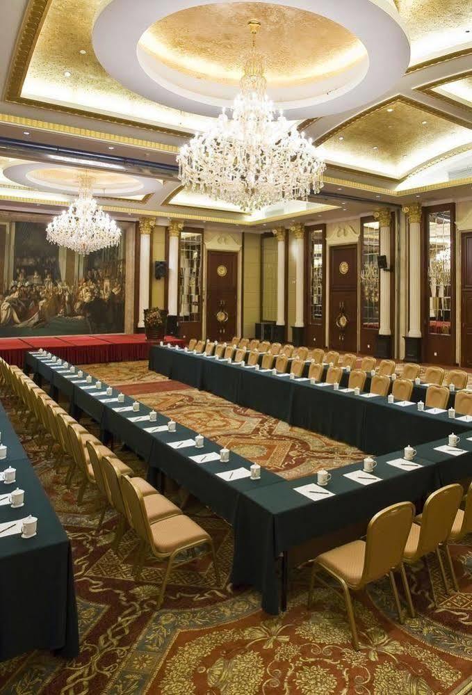 New Paris Hotel Harbin Exterior photo